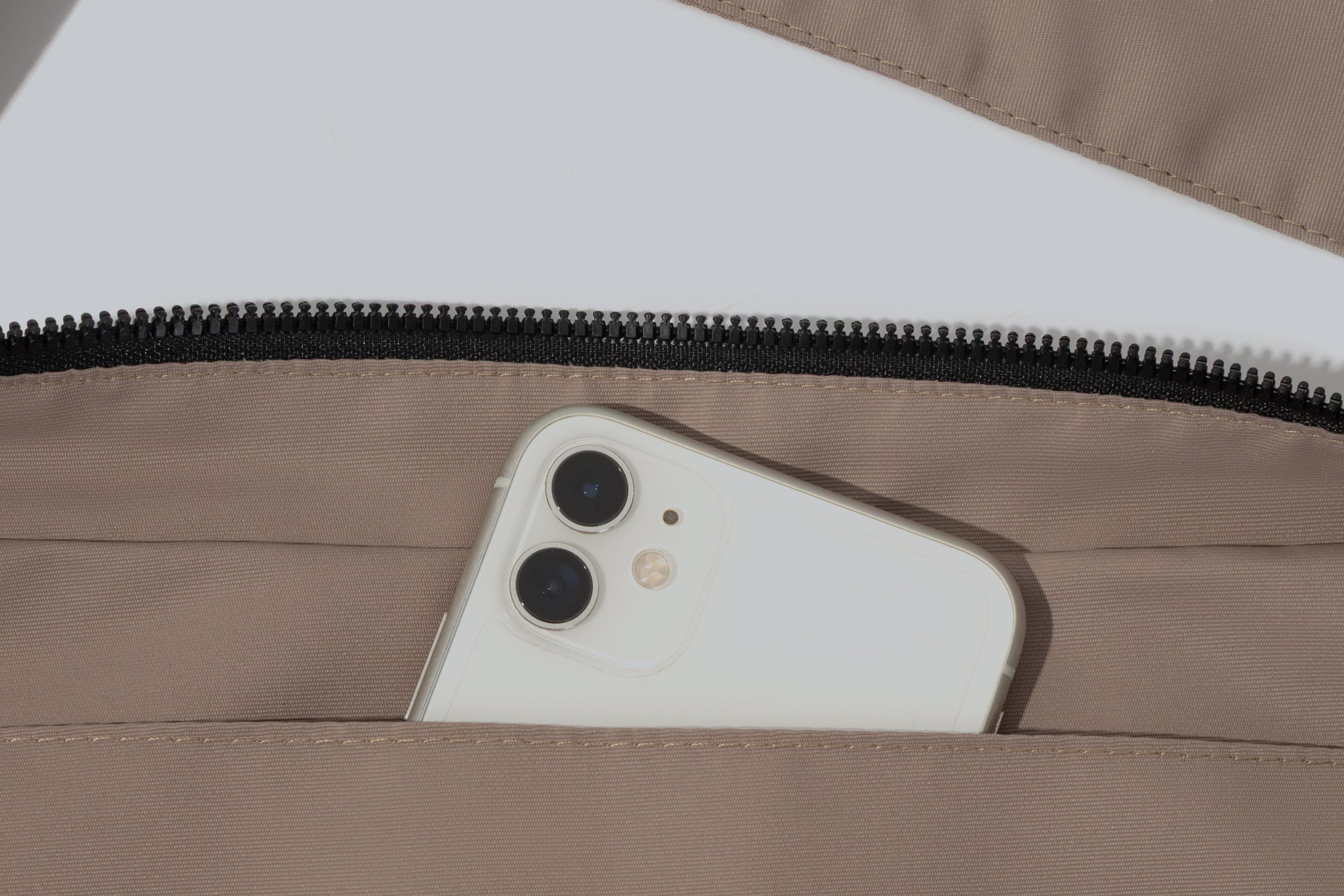 beige